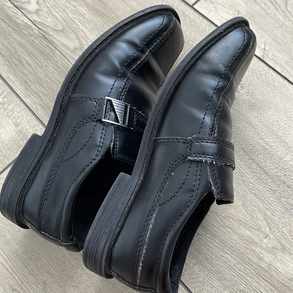 Smart Fit Boys Black Dress Shoes Size 2.5